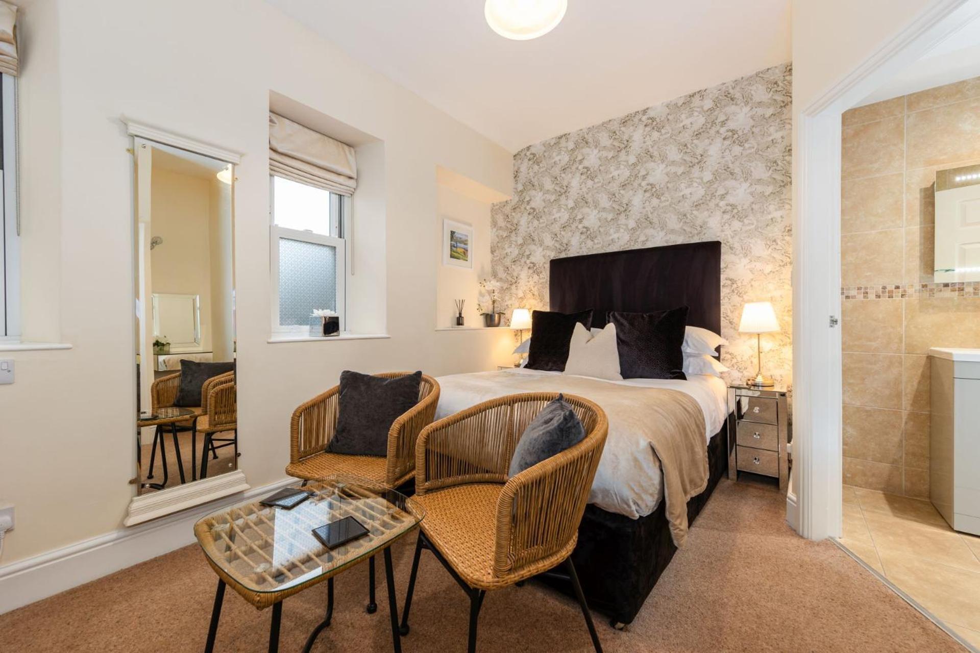 Wheatlands Lodge-Windermere - Guest House Of The Year 2024 - Adult Only - Free Car Park Екстер'єр фото