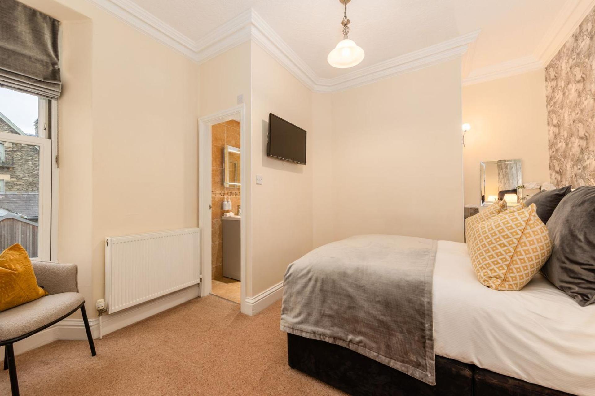 Wheatlands Lodge-Windermere - Guest House Of The Year 2024 - Adult Only - Free Car Park Екстер'єр фото